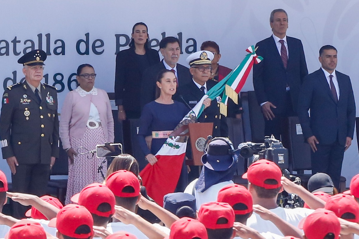 “Siempre estaremos dispuestos a dar nuestra vida por amor a nuestra historia”: Claudia Sheinbaum 1 “Siempre estaremos dispuestos a dar nuestra vida por amor a nuestra historia” Claudia Sheinbaum