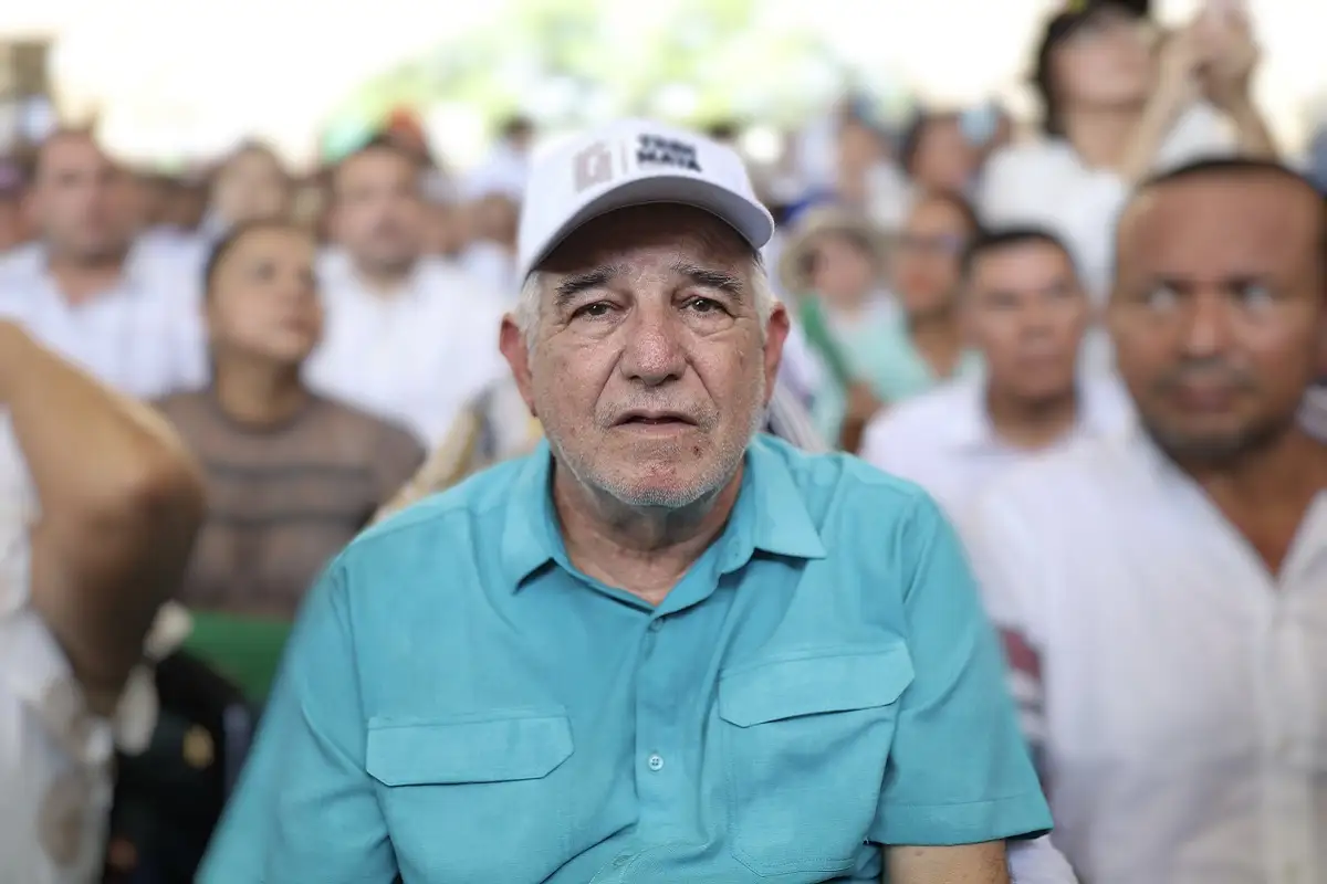 Abuchean y corren al hermano de AMLO en Tabasco