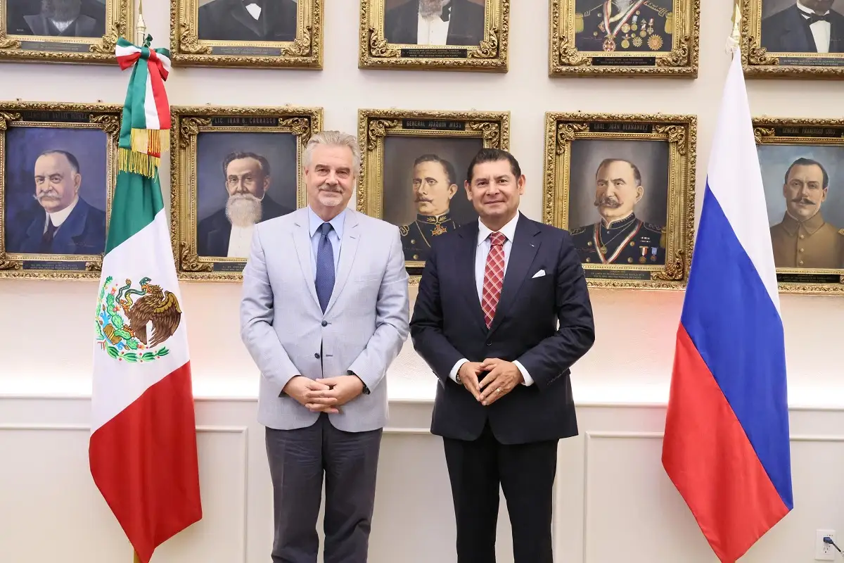 Puebla y Rusia refrendan lazos históricos con visión de futuro 1 Armenta recibe al embajador Nikolay Sofinskiy de Rusia