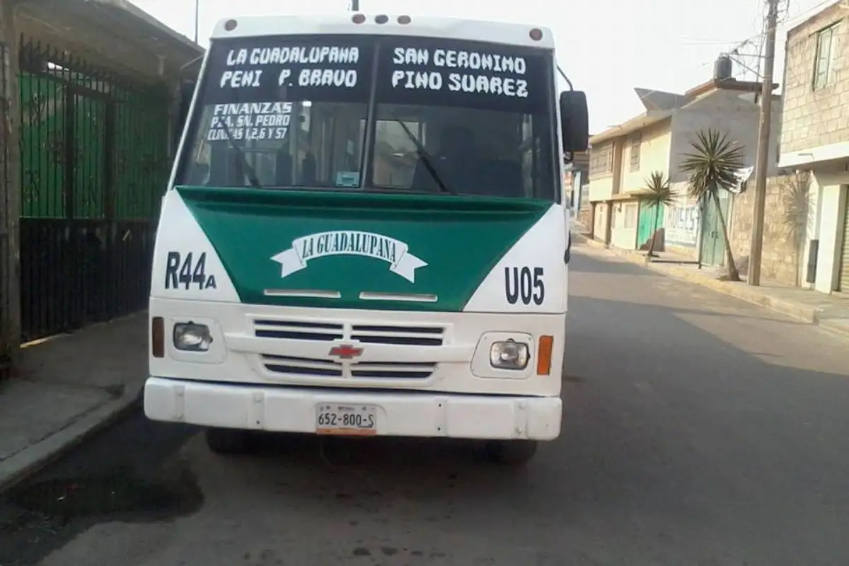 Con balazos, asaltan a pasajeros de la ruta 44 en Galaxia La Calera 1 Asaltan con violencia a pasajeros de la ruta 44 en Puebla