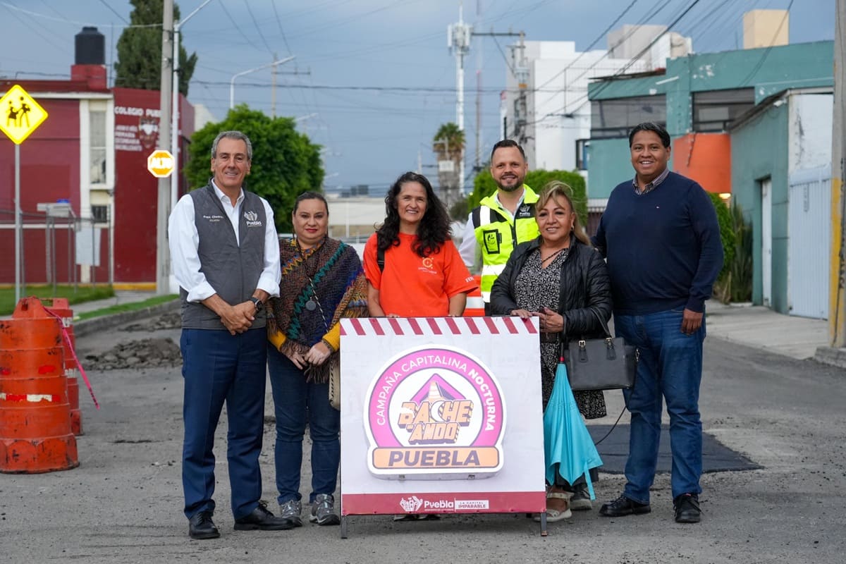 Fortalece Pepe Chedraui Campaña de Bacheo en la colonia Valle Dorado 1 campaña de bacheo colonia valle dorado
