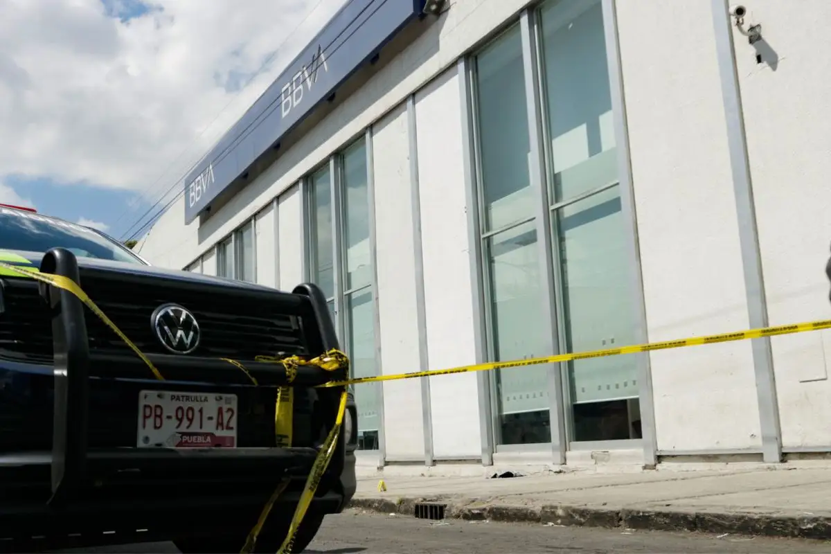 Proponen hasta 8 años de cárcel contra trabajadores bancarios que participen en robo a cuentahabiente 2 Piden cárcel a trabajadores bancarios cómplices de robos