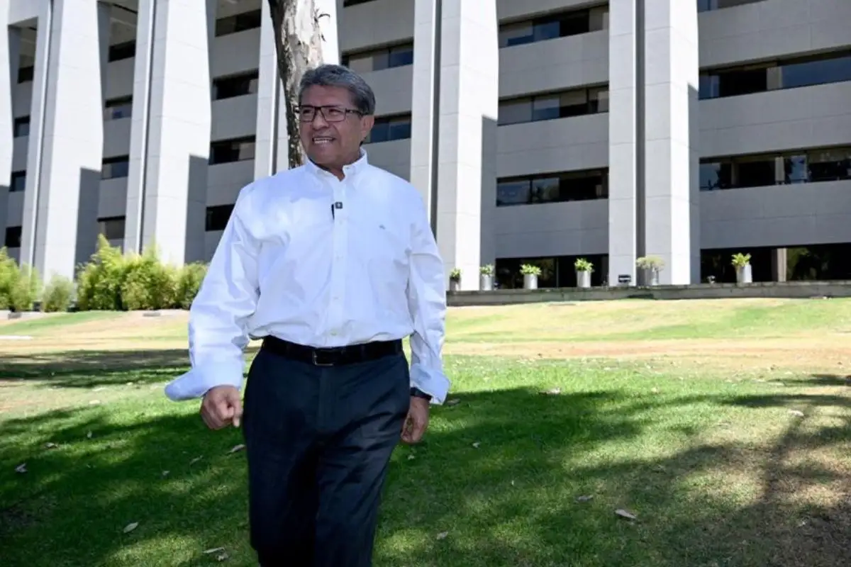 Carta de principios éticos de Sheinbaum es para no perder ideología del partido: Monreal