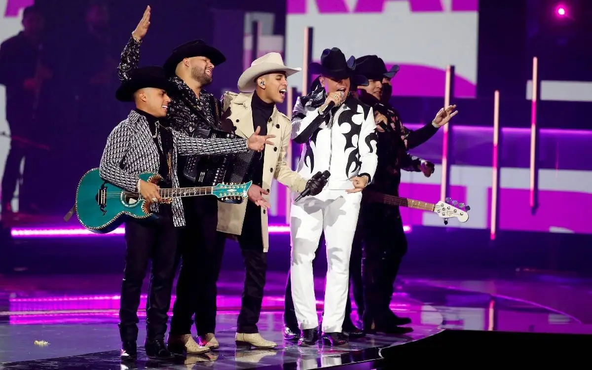 Boletos al 4x3 para concierto de Grupo Firme en Puebla