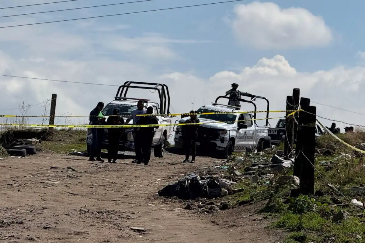 Hallan cuerpo embolsado en San Pablo Xochimehuacan