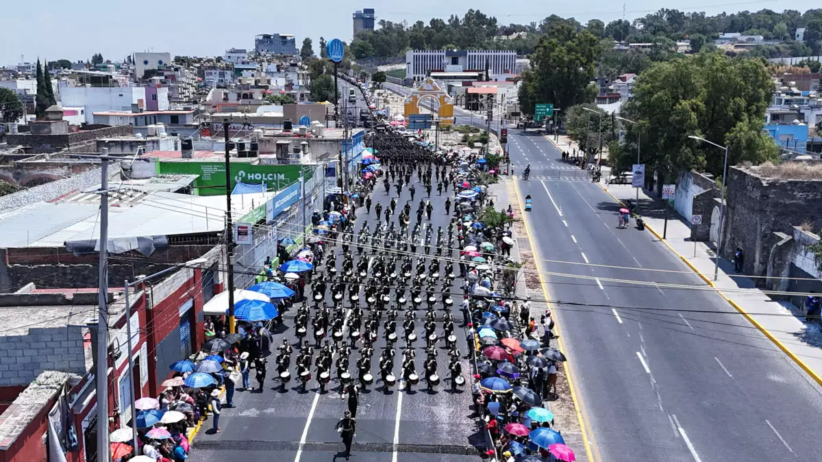 desfile puebla 5 de mayo 2025 carros Alegoricos 25