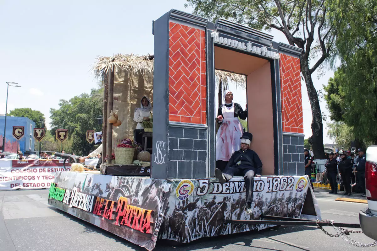 Sheinbaum encabeza el desfile 5 de Mayo