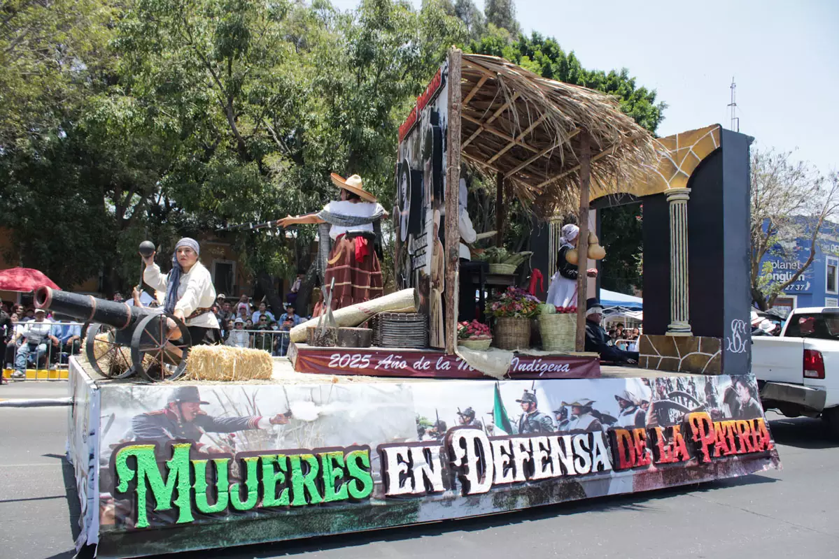 desfile puebla 5 de mayo 2025 carros Alegoricos 7