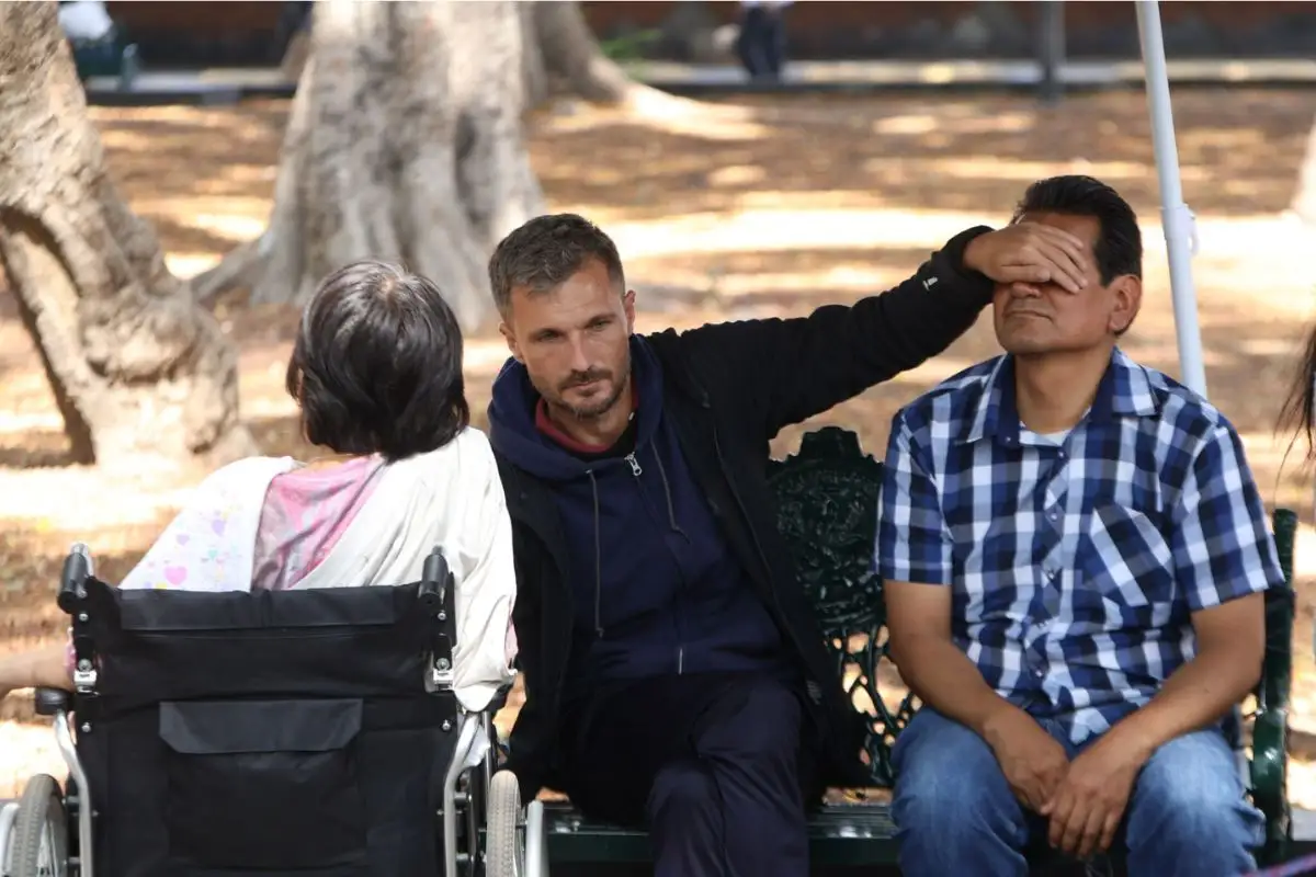 El rumano quita dolores se muda al Paseo Bravo 1 Ya está Mircea Gabriel en el Paseo Bravo atendiendo a poblanos