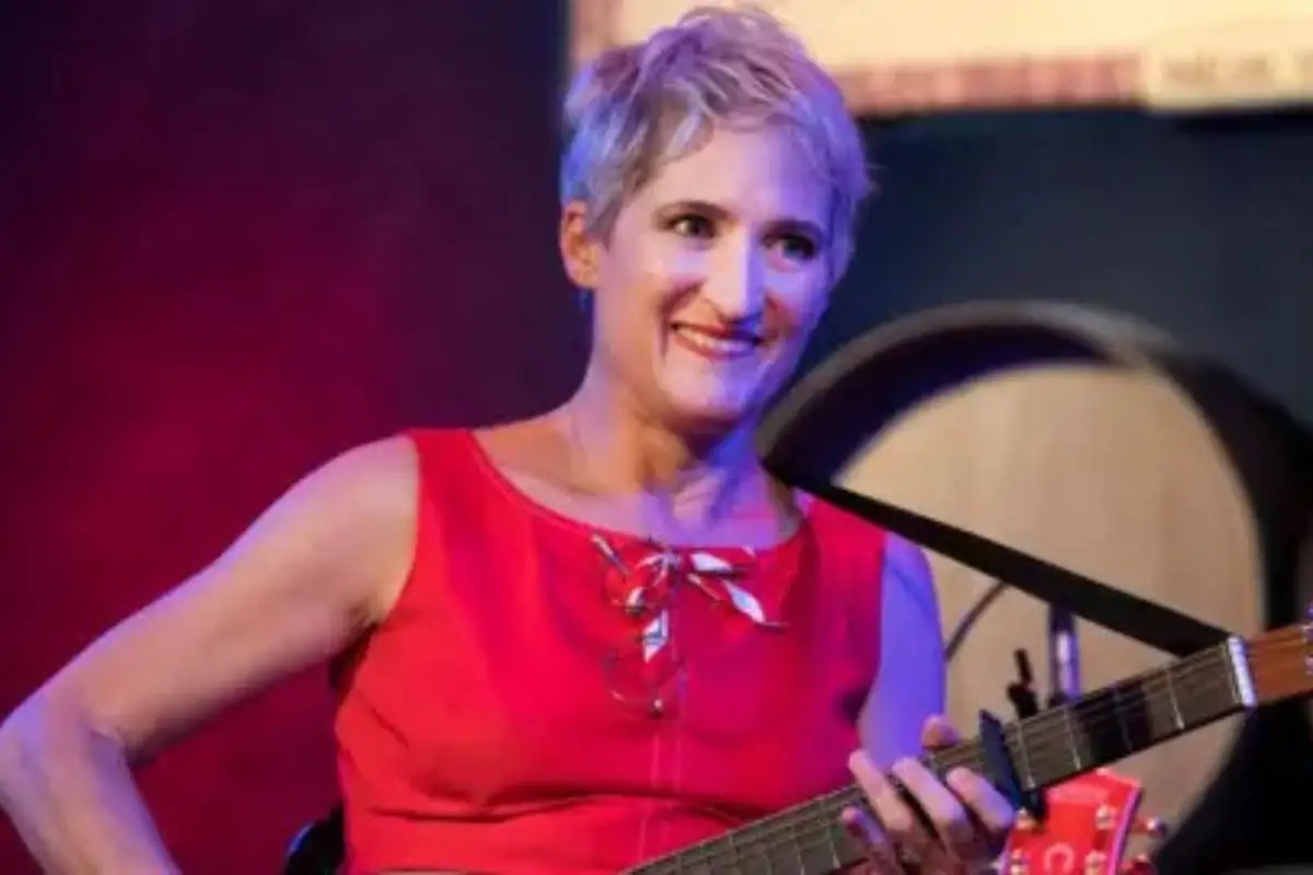 Muere Jill Sobule, intérprete del clásico lésbico “I Kissed a Girl” 1 Muere Jill Sobule, intérprete del clásico lésbico “I Kissed a Girl”