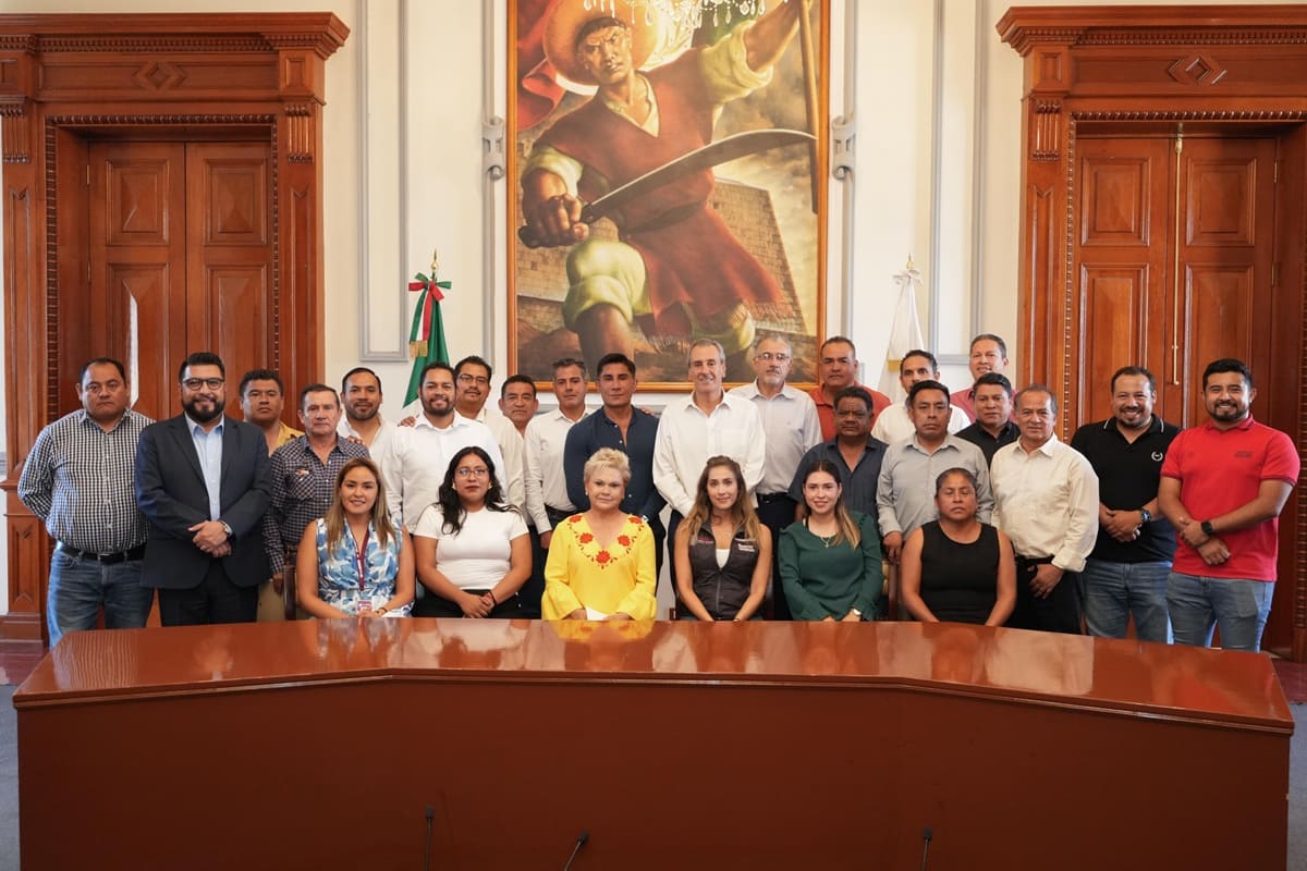 Sostiene Pepe Chedraui reunión con presidentes auxiliares para dar seguimiento a obras estatales 1 pepe chedraui reunión con presidentes de las 17 juntas auxiliares