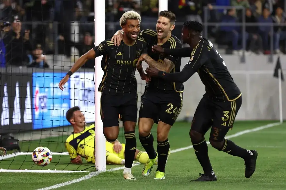 FIFA notifica al América sobre repechaje ante LAFC