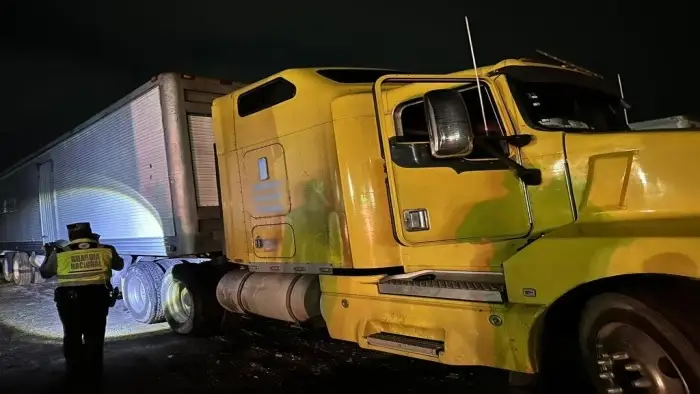 Roban tráiler en la Acatzingo-Puebla en retén falso
