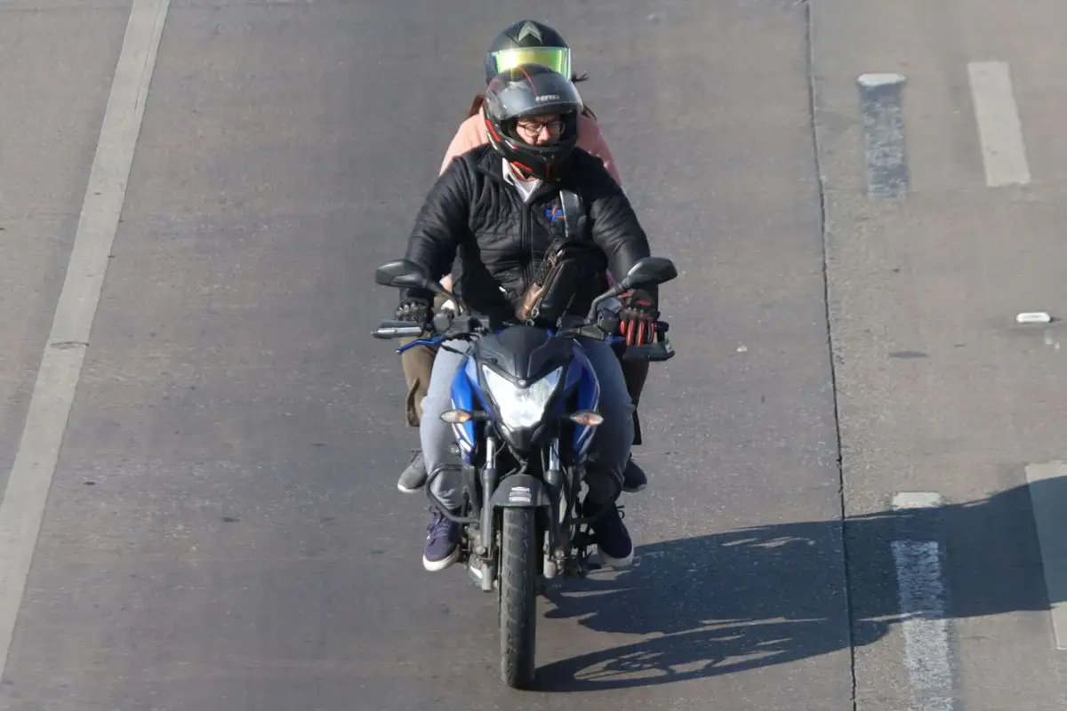 Rotulación del casco de motociclistas será obligatorio