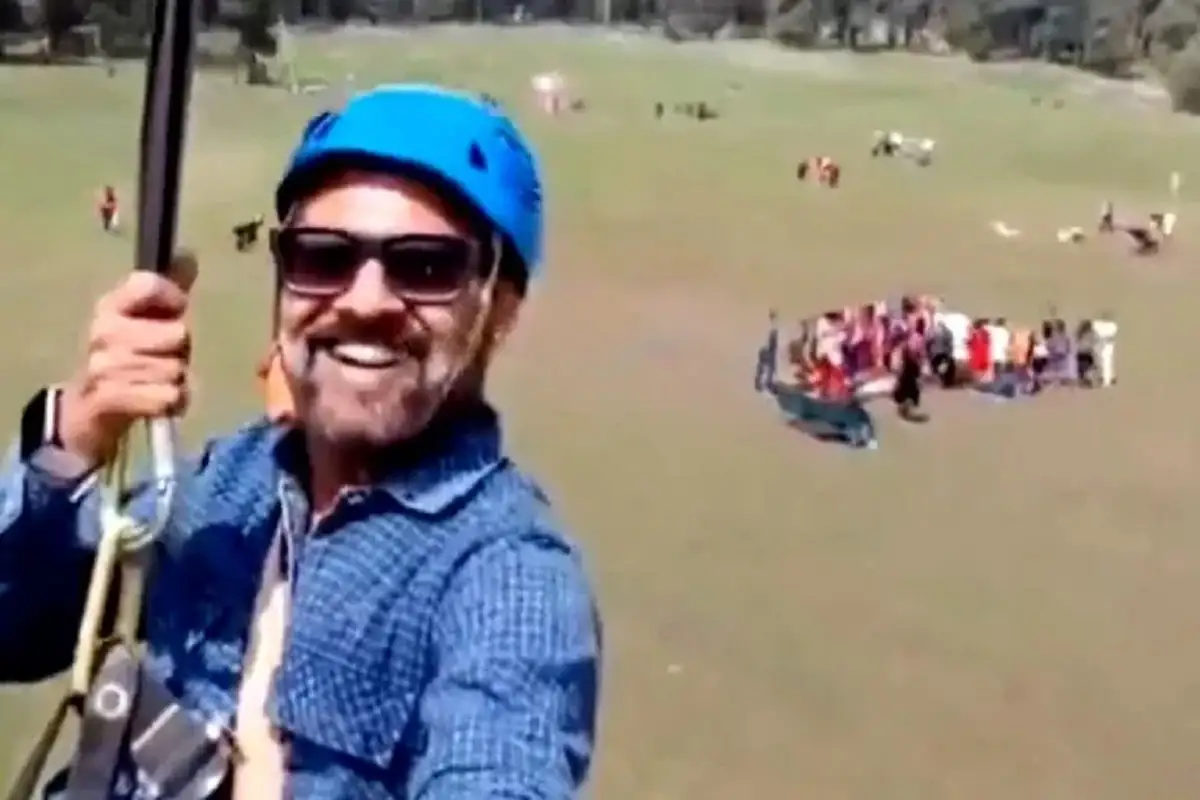 VIDEO: Turista graba de casualidad el inicio de la masacre en Cachemira 3 Video: un turista grabó de casualidad el inicio de la masacre en Cachemira mientras se deslizaba en tirolesa