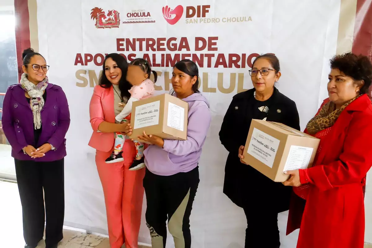 Alejandro Armenta y Tonantzin Fernandez unidos por la nutricion de mujeres en lactancia y embarazo 2