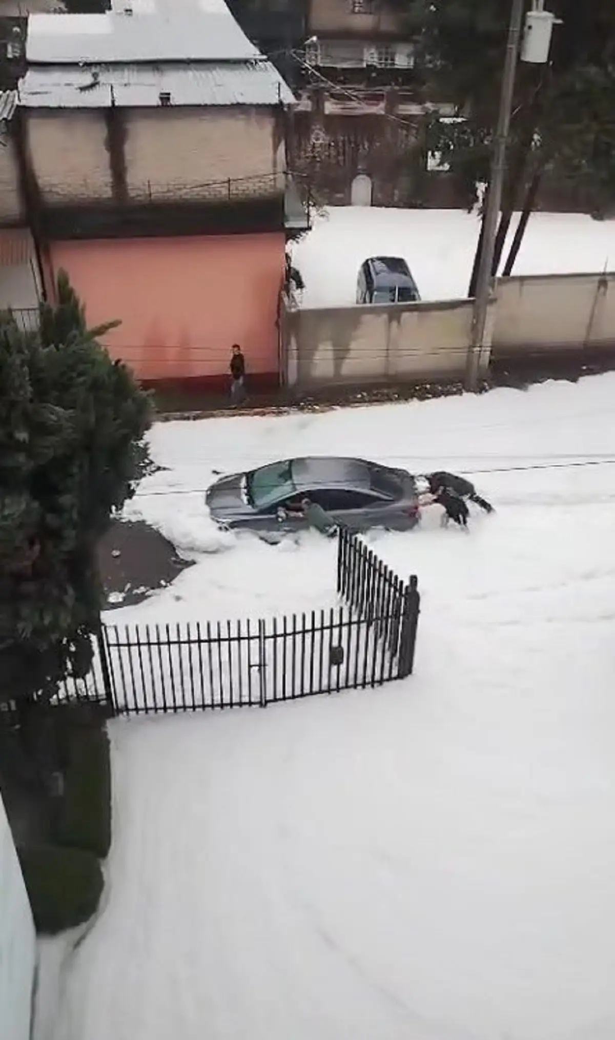 ¿Qué es la espuma blanca que apareció en Naucalpan tras desbordamiento del río? (FOTOS|VIDEOS) 2 Aparece espuma blanca en Naucalpan tras inundación