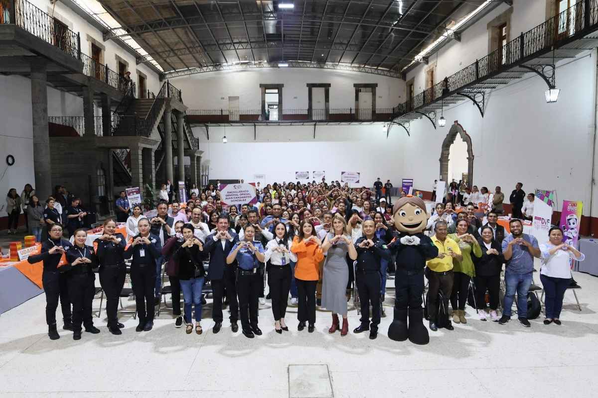 Bety Sánchez e Idamis Pastor encabezan Jornada por la Paz en Favor de las Mujeres en Zacatlán 1 Bety Sánchez e Idamis Pastor encabezan Jornada por la Paz en Favor de las Mujeres en Zacatlán