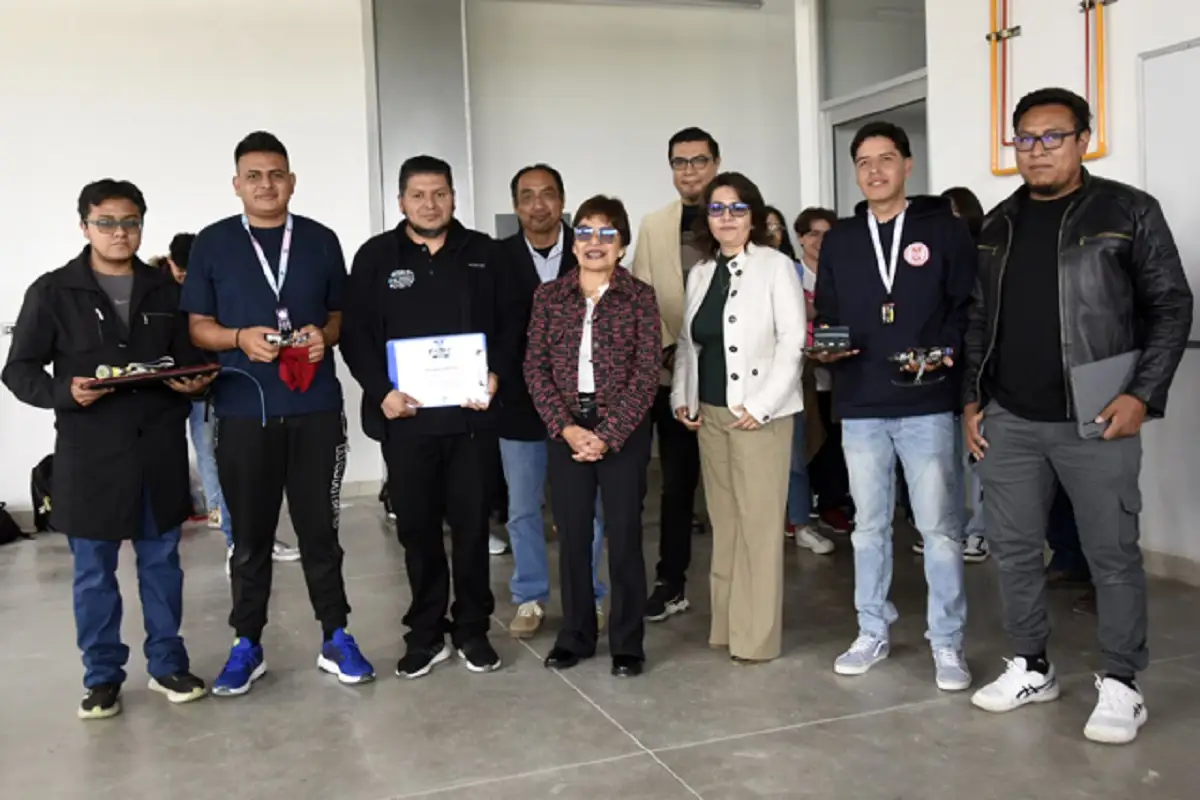 Celebran en CU2 el concurso “Robomatrix, Liga latinoamericana de robótica de competencia” 1 Celebran en CU2 el concurso “Robomatrix, Liga latinoamericana de robótica de competencia”