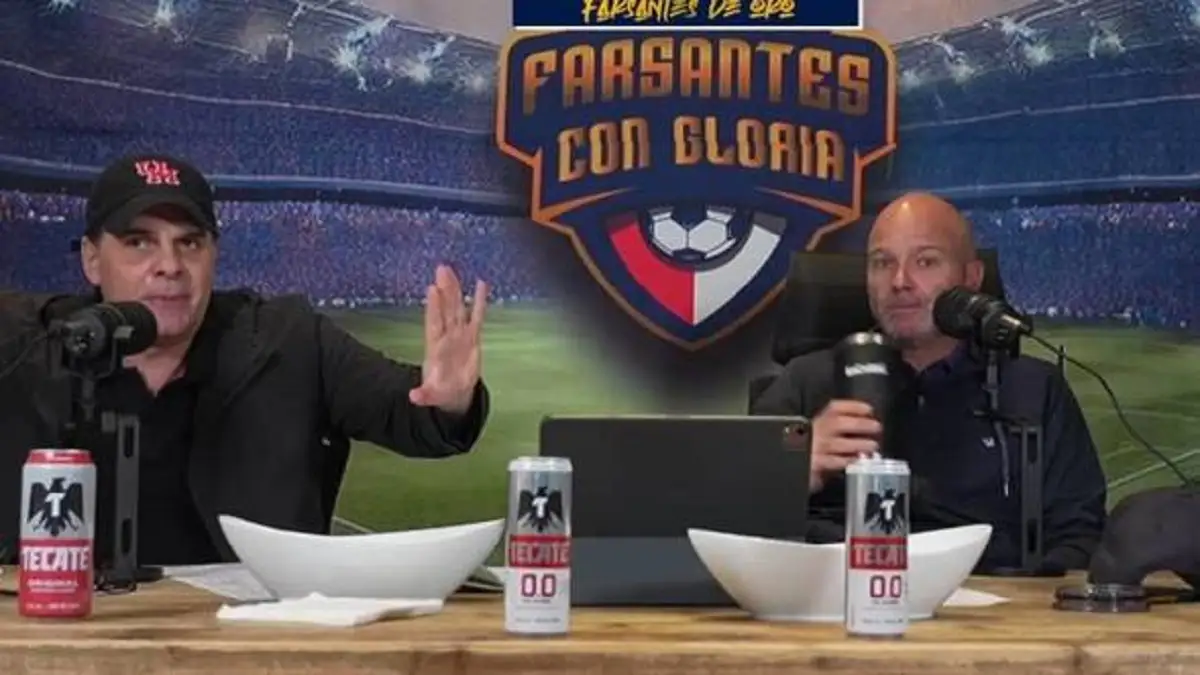 David Faitelson arremete contra Martinoli y Luis García