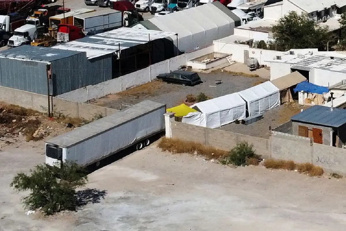 Descubren 383 cuerpos abandonados en un crematorio de Ciudad Juárez; detienen al dueño 1 Descubren 383 cuerpos abandonados en un crematorio de Ciudad Juárez