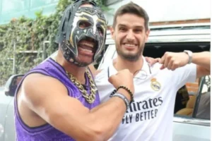 El pleito entre Adrián Marcelo y El Escorpión Dorado