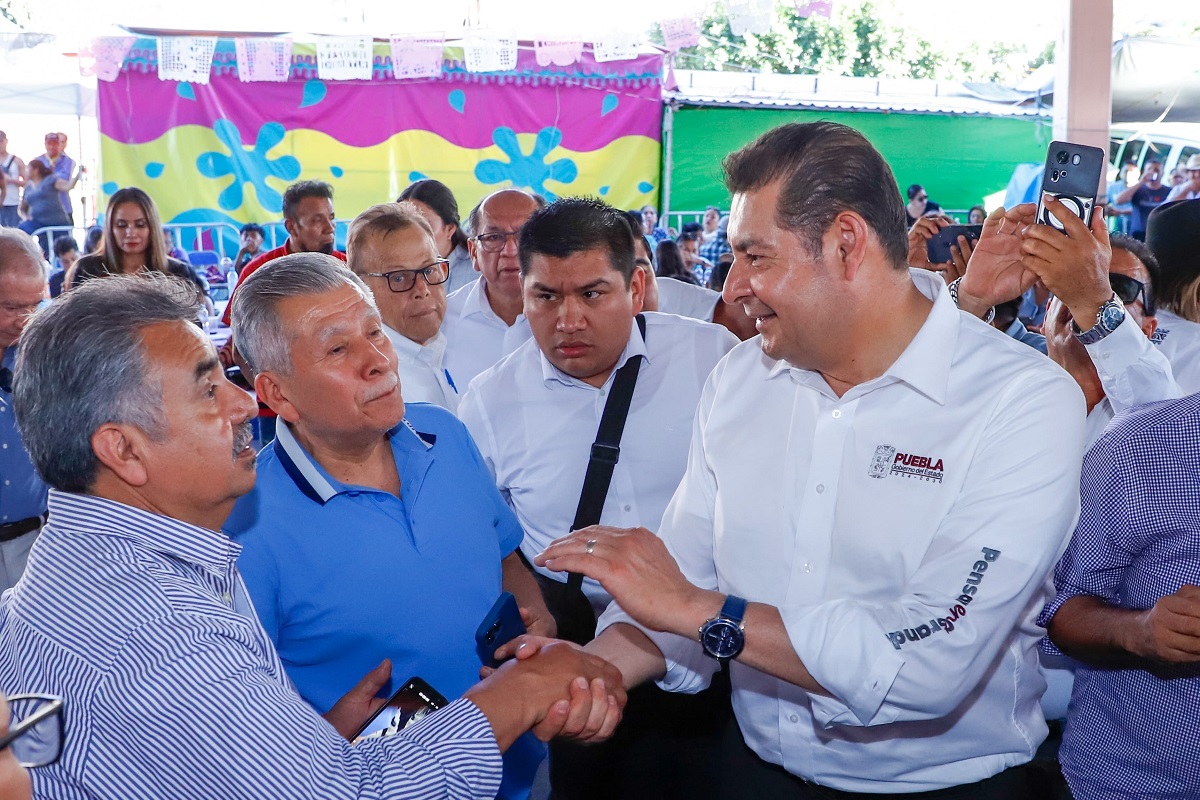 Gobierno de Puebla implementa plan de atención a migrantes