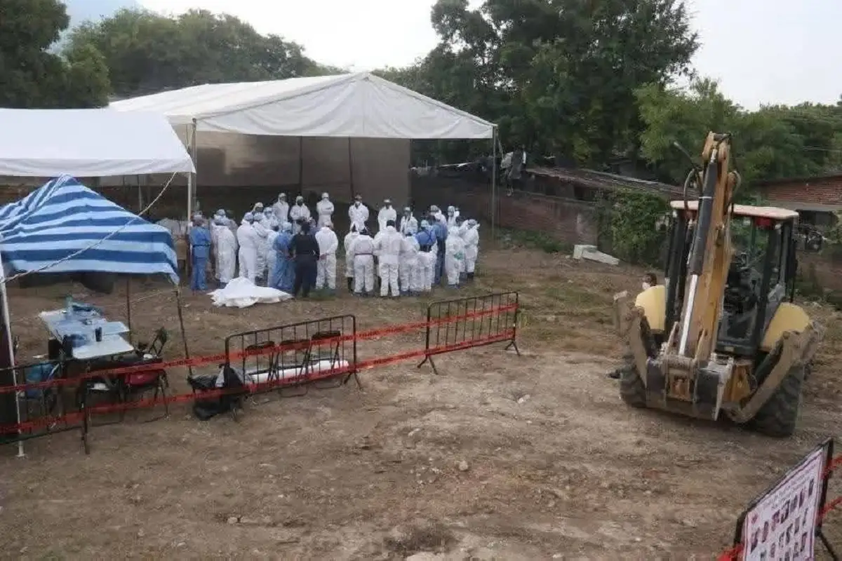Hallan 60 cuerpos en una fosas de Jojutla