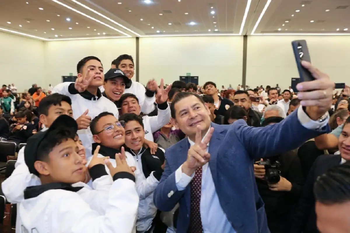 Lista delegación poblana para poner en alto el nombre del Estado en Juegos Deportivos Nacionales Escolares 1 Lista delegación poblana para poner en alto el nombre del Estado en Juegos Deportivos Nacionales Escolares