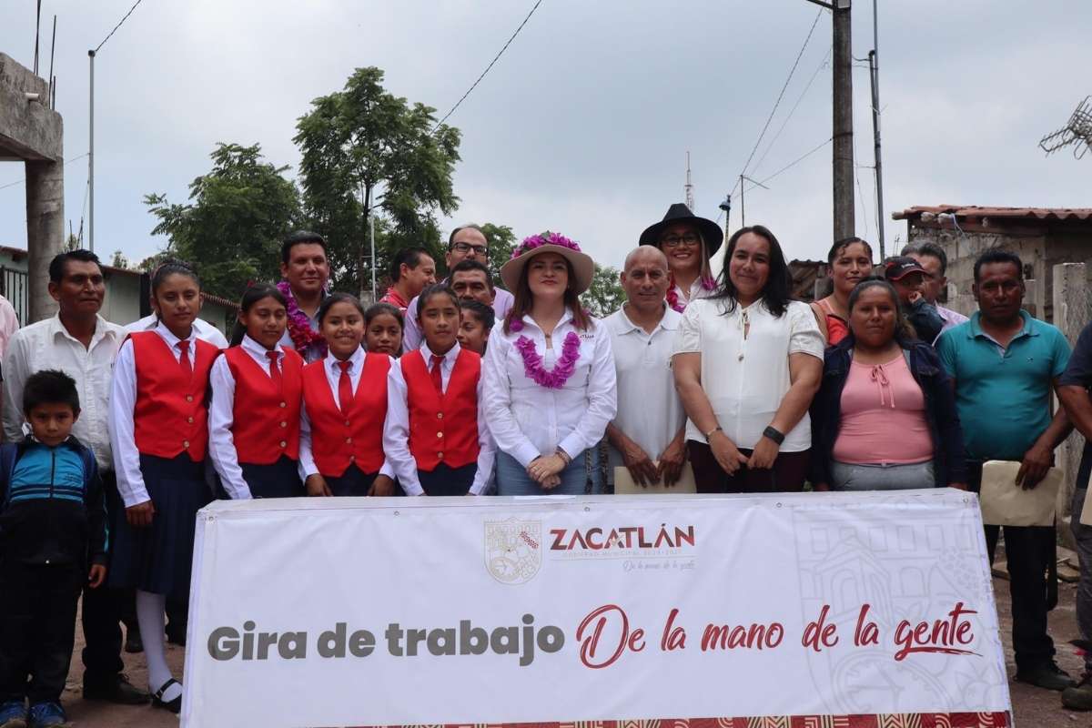 Maratón de obras: Bety Sánchez arranca pavimentación de calle en Jilotzingo 1 Maratón de obras- Bety Sánchez arranca pavimentación de calle en Jilotzingo