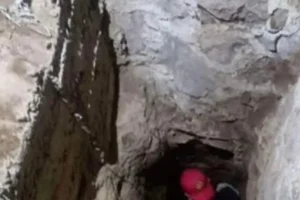 Mueren seis huachicoleros tras colapsar túnel por donde robarían combustible