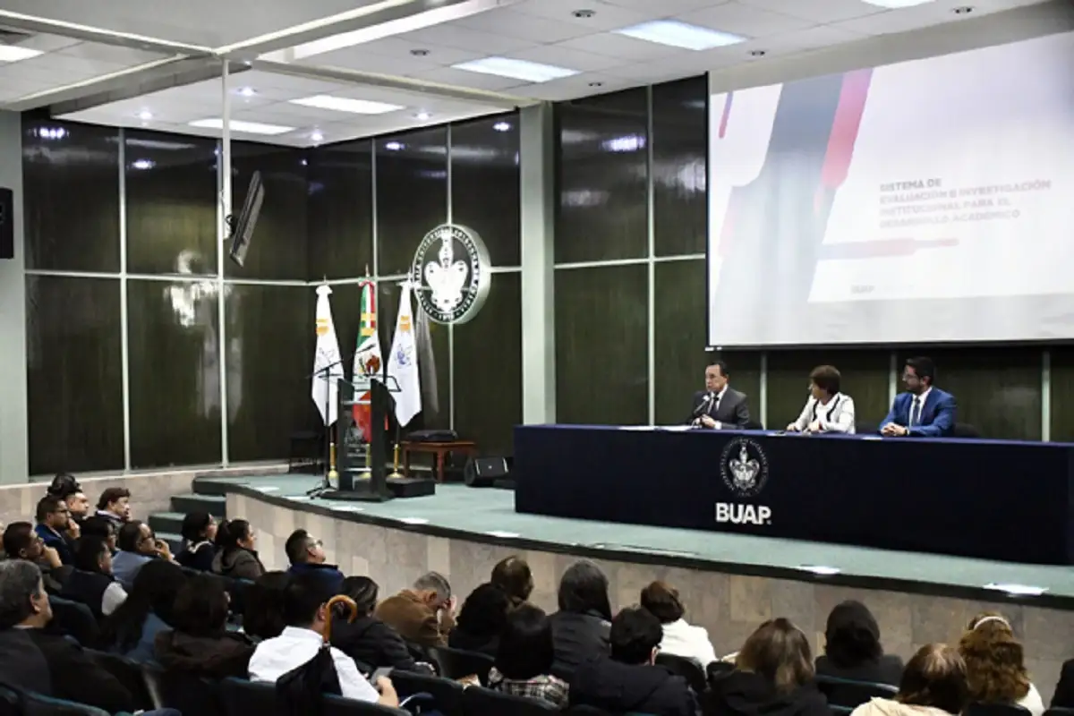 Presenta la Rectora de la BUAP nuevo Sistema de Evaluación e Investigación Institucional para el Desarrollo Académico
