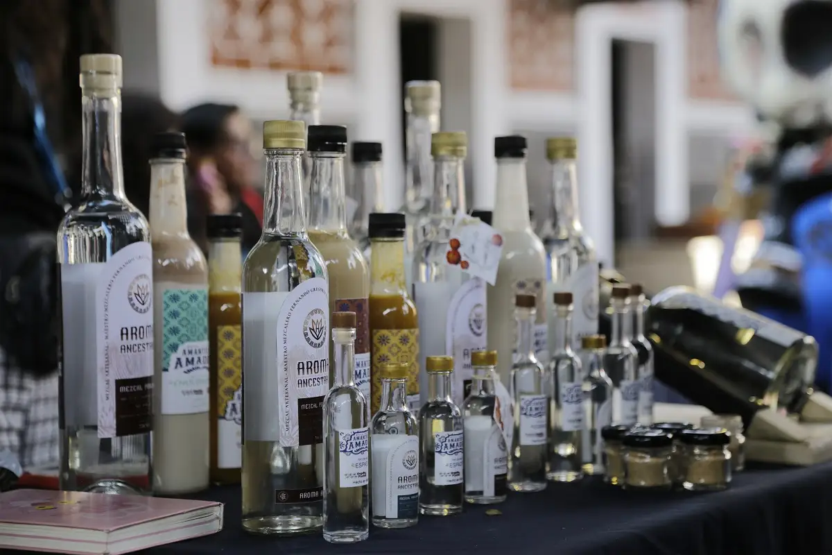 Proponen modificación del IEPS en el mezcal poblano para beneficiar a pequeños productores 1 Proponen modificación del IEPS en el mezcal poblano para beneficiar a pequeños productores