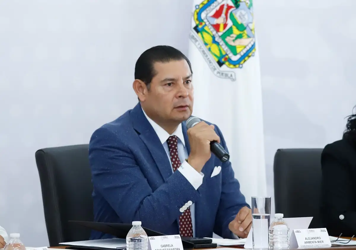 Puebla tendrá su Escuela de Fuerzas Básicas del Puebla de la Franja: Alejandro Armenta 1 Puebla tendrá su Escuela de Fuerzas Básicas del Puebla de la Franja Alejandro Armenta