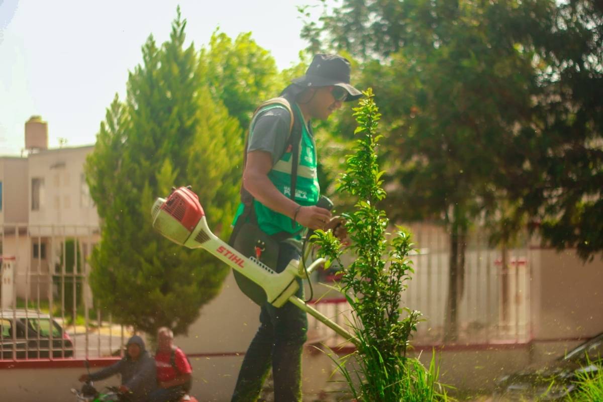 Roberto Solís impulsa la transformación de Huejotzingo con mega faena comunitaria en Pase de los Sauces