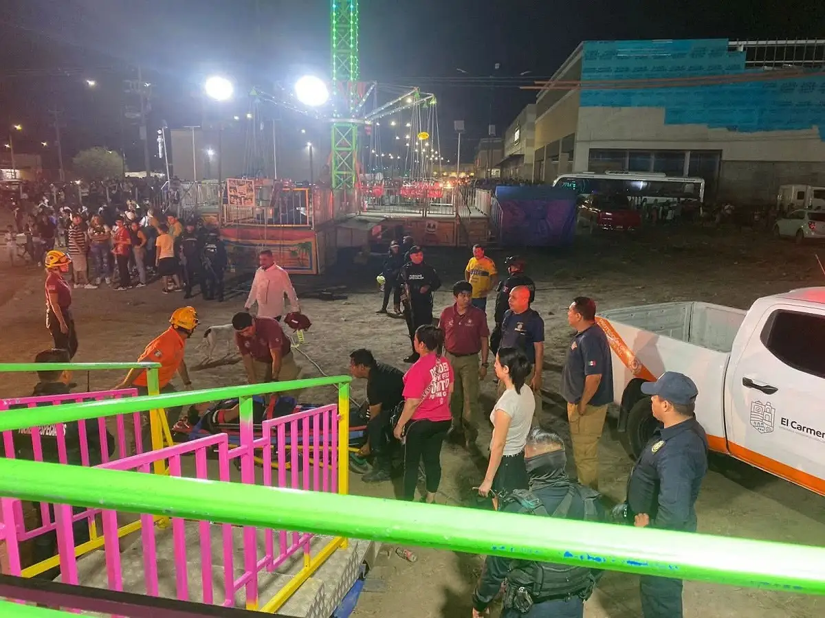 FOTOS: Se desploma El Martillo en feria de Nuevo León y deja 15 lesionados