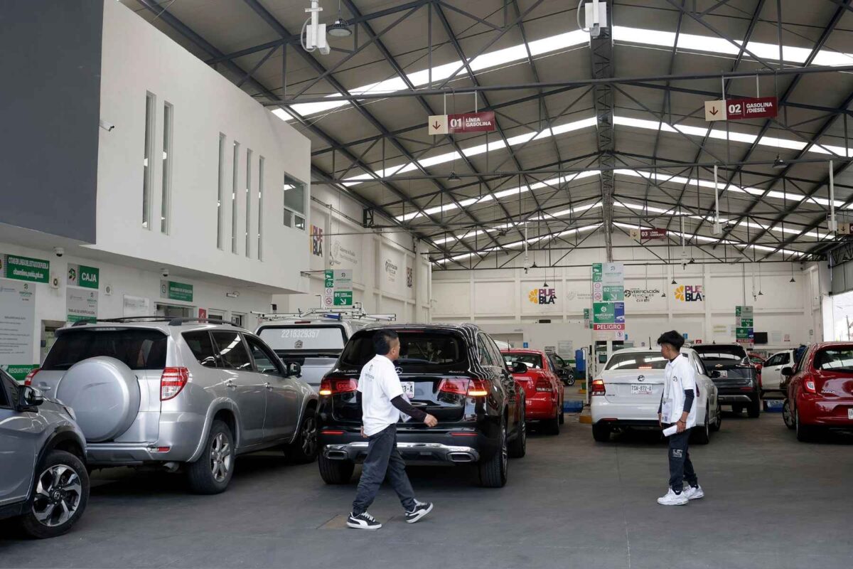 Último mes del calendario de verificación vehicular del primer semestre en Puebla 2