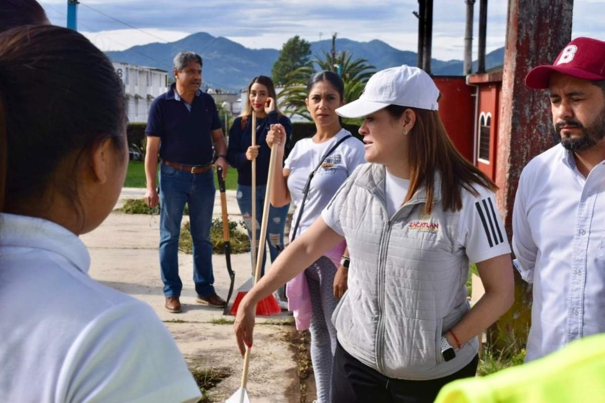 Vecinos y Ayuntamiento de Zacatlán dignifican la Unidad Habitacional de El Moral con faena comunitaria 2 Vecinos y Ayuntamiento de Zacatlán dignifican la Unidad Habitacional de El Moral con faena comunitaria