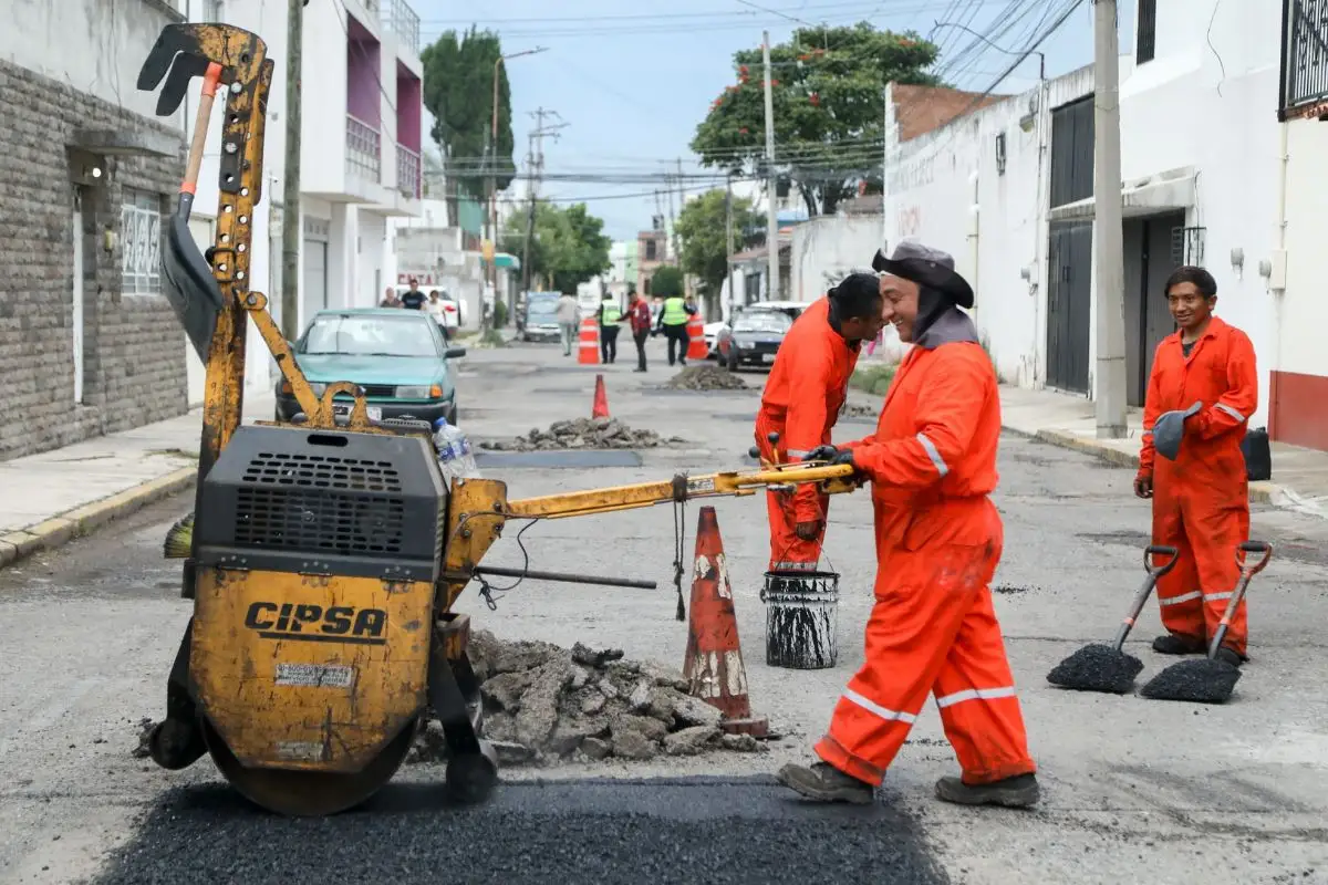Refuerza Pepe Chedraui Campaña de Bacheo en la capital