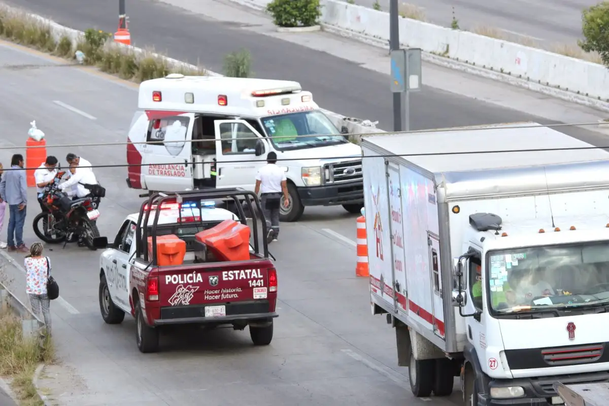Intento de robo desata persecución y balacera en el Periférico Ecológico; hay un detenido
