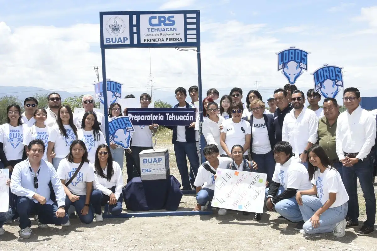Coloca Lilia Cedillo primera piedra de edificio para preparatoria en Tehuacán 1 Coloca Rectora Lilia Cedillo primera piedra de edificio para preparatoria de Tehuacán