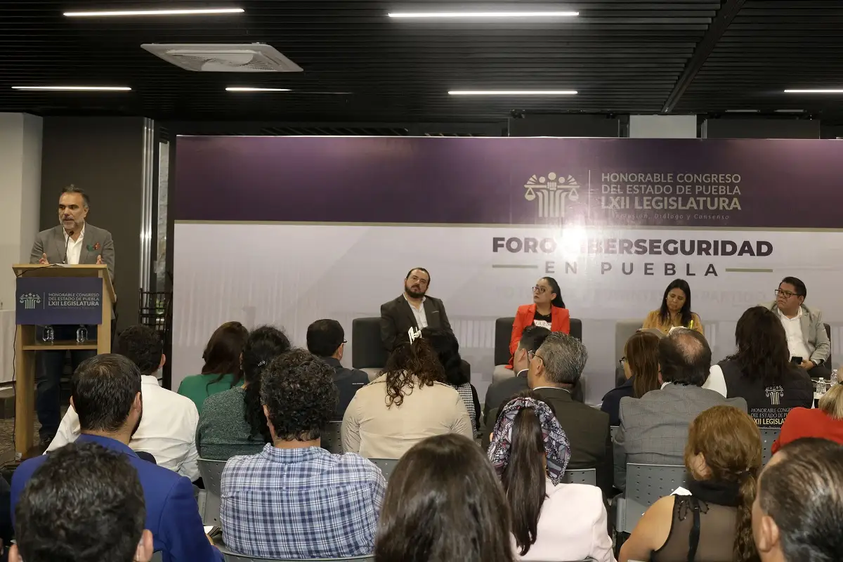 Así fueron las posturas durante el foro de la ley de ciberseguridad