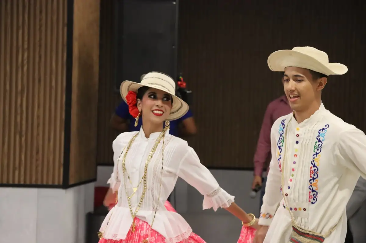 Congreso del Estado fue sede del 2º Festival Internacional Viva la Danza