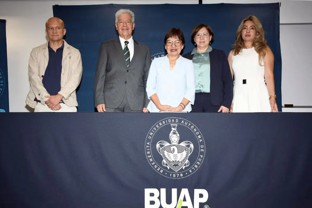 Reconoce la Rectora Lilia Cedillo el crecimiento y consolidación del IFUAP 1 Reconoce la Rectora Lilia Cedillo el crecimiento y consolidación del IFUAP