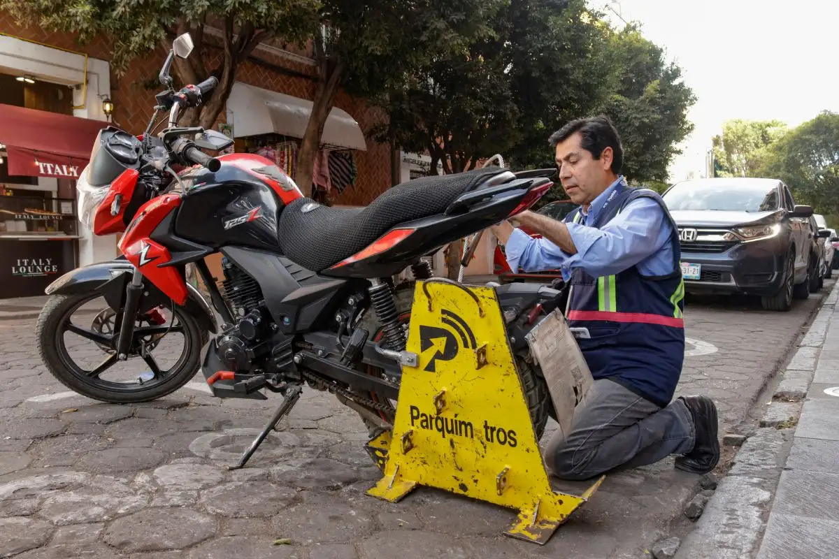 Multas en parquímetros de Puebla generaron 3.7 mdp en mayo 1 Multas en parquímetros de Puebla generaron 3.7 mdp en mayo