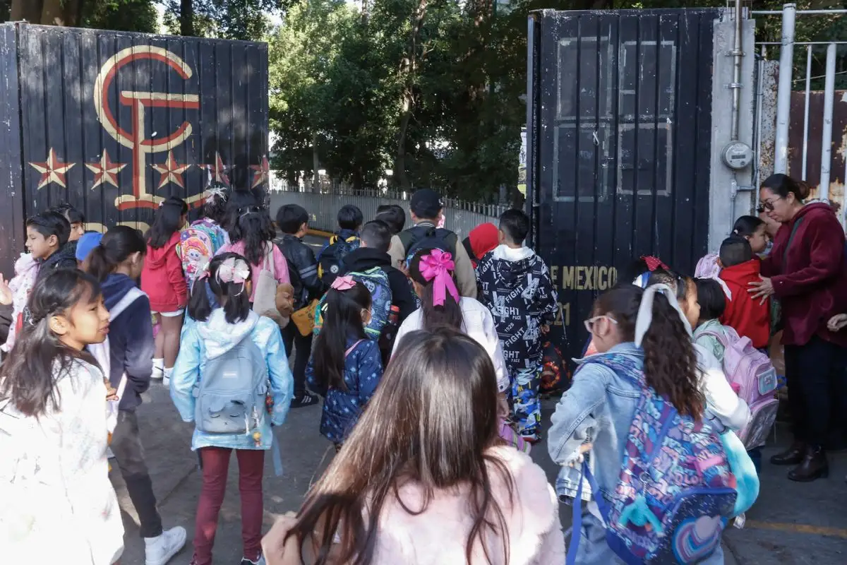 Así queda el nuevo calendario escolar SEP 2025-2026