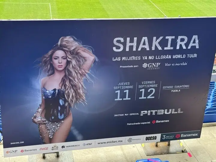 Pitbull será invitado de Shakira en Puebla