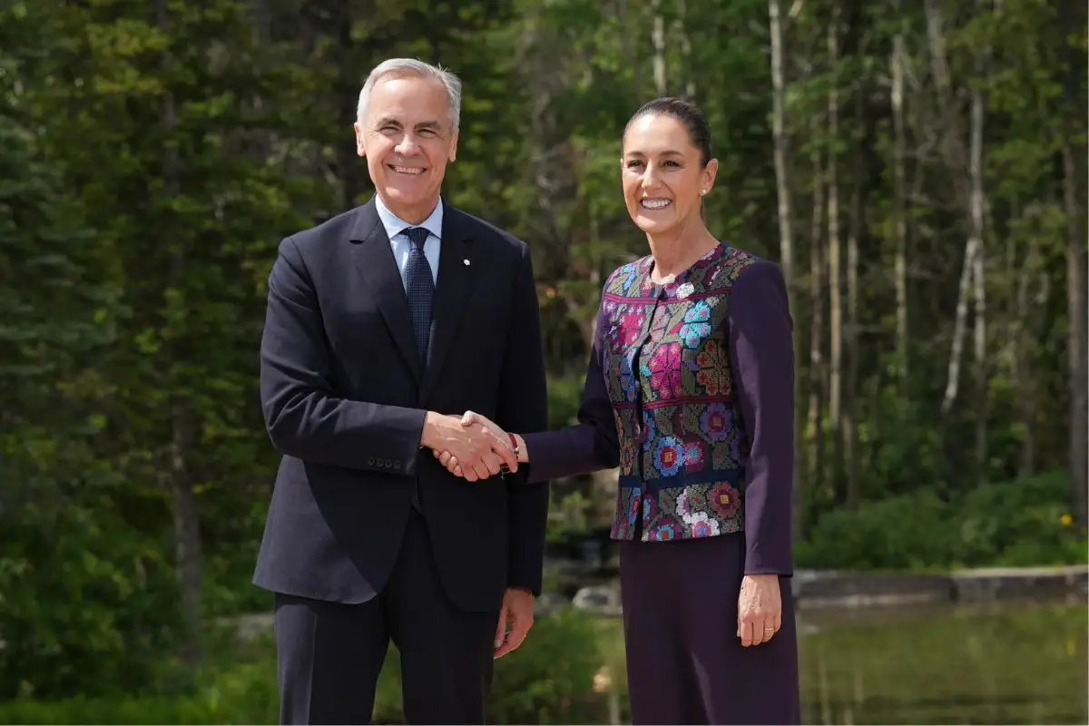 Sheinbaum en el G7 es recibida por Mark Carney, primer ministro de Canadá 1 Sheinbaum en el G7 es recibida por Mark Carney, primer ministro de Canadá