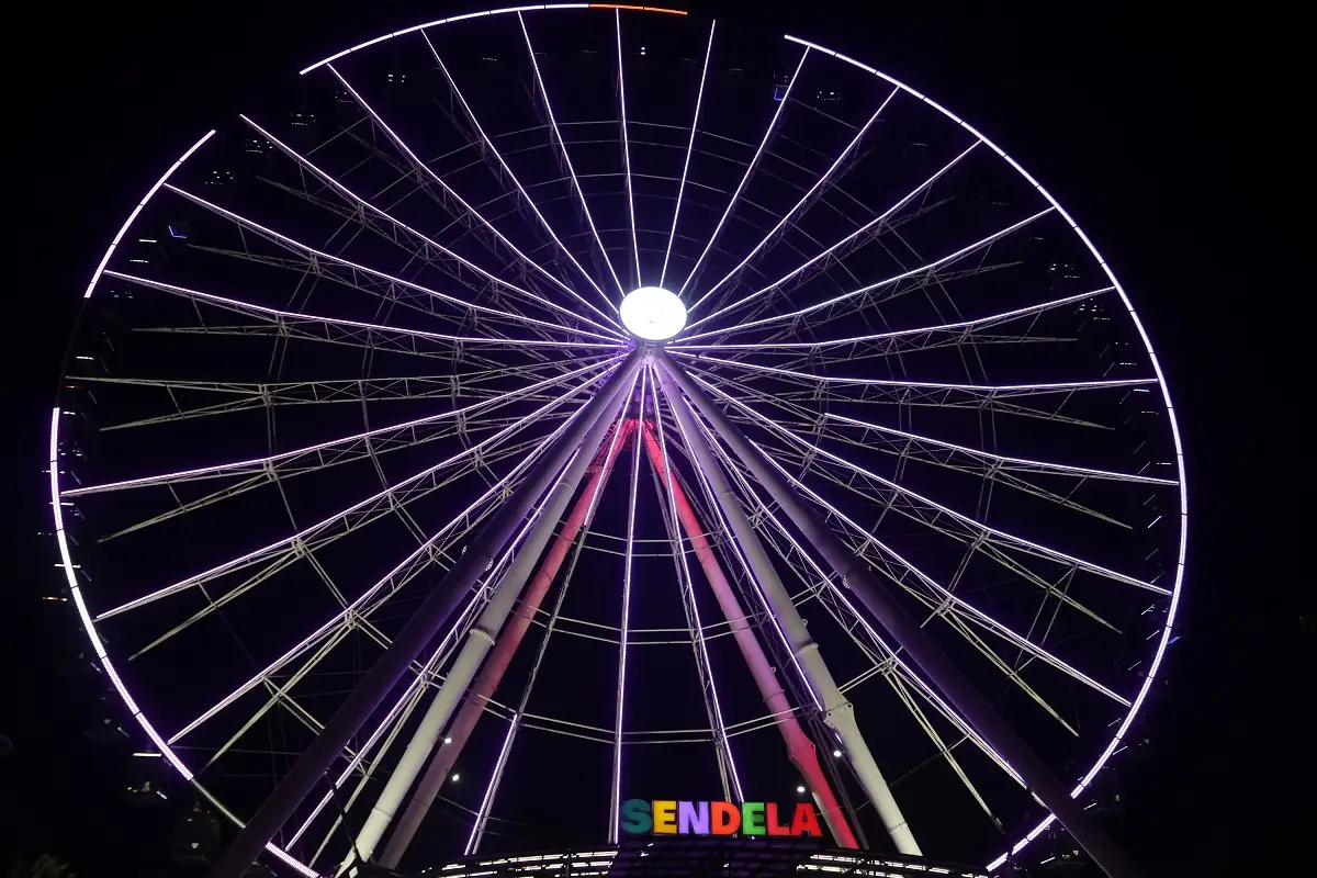 Alistan nueva iluminación de La Estrella de Puebla con tecnología LED de última generación