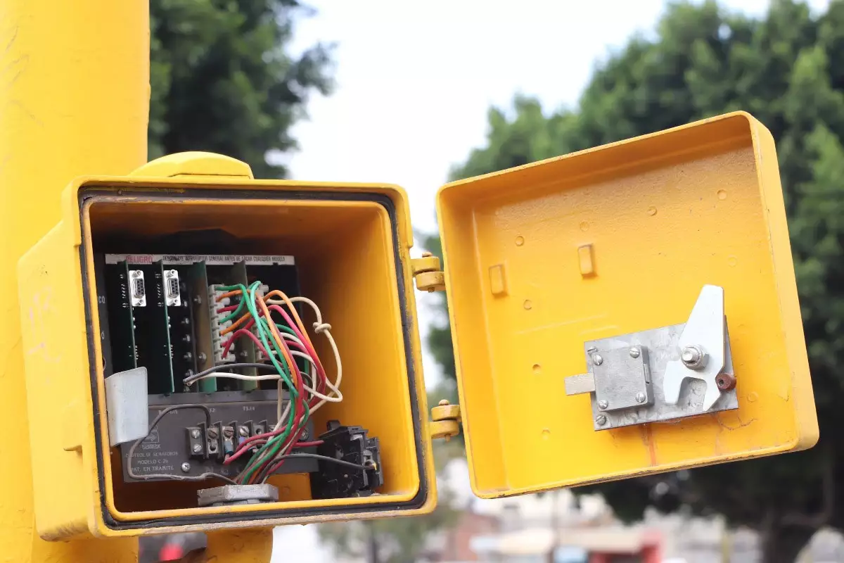 Avanza la modernizacion de semaforos en San Pedro Cholula 4